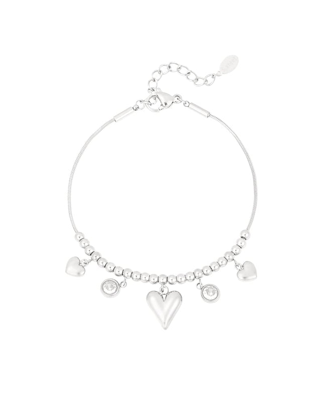 gleaming heart armband