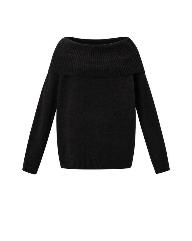 Off the shoulder basic sweater