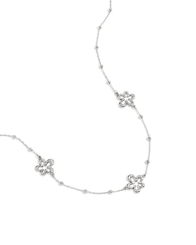 Ketting met koraalvormige bloemen