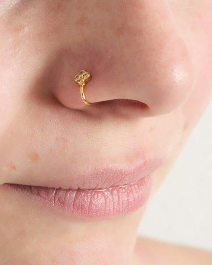 Neus- en oor cuff bloem