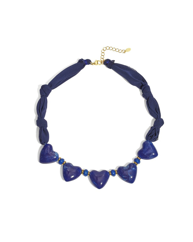 Stoffen ketting met hartjes kralen