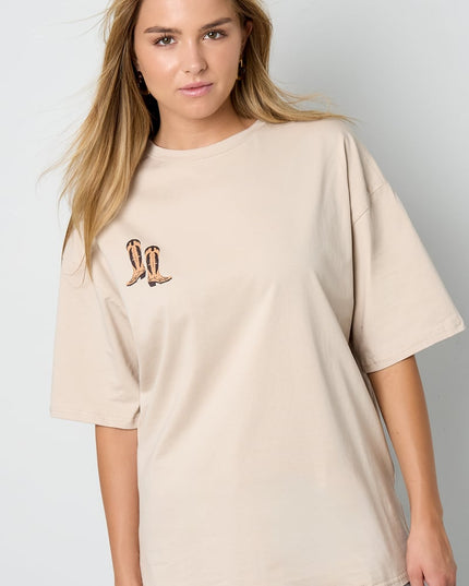 T-shirt Cowboy Boots