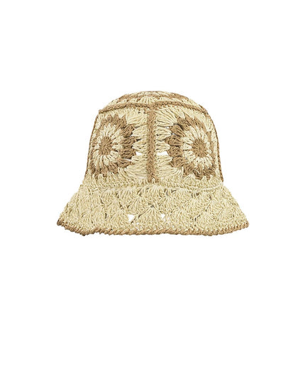 Crochet hoedje met bloemen