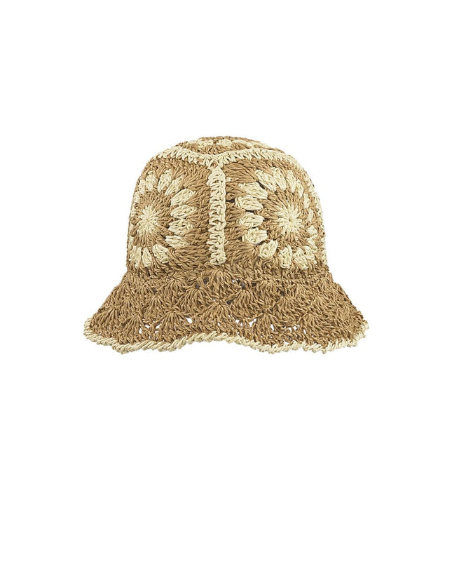 Crochet hoedje met bloemen