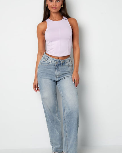 Sporty sleeveless top basic