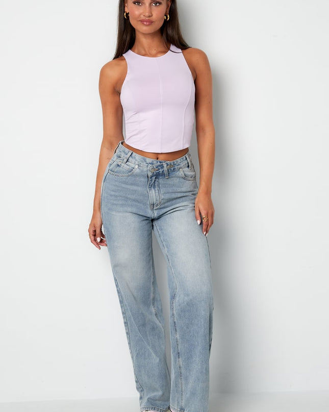 Sporty sleeveless top basic