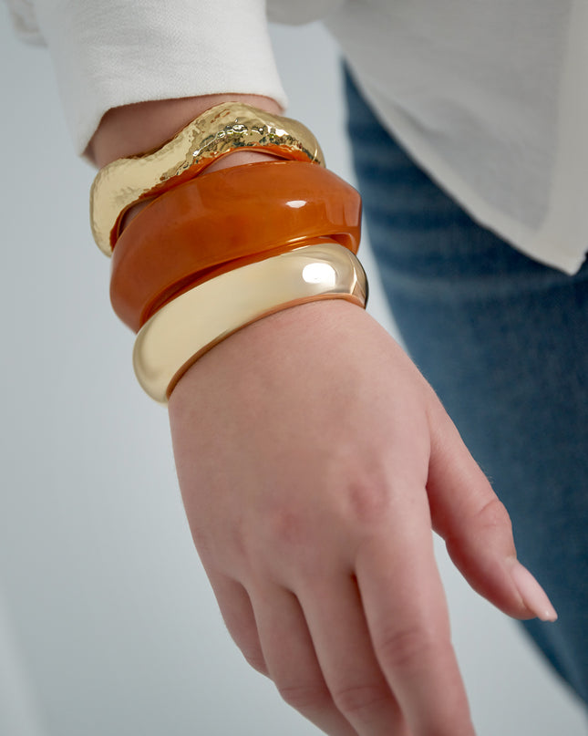 Gouden gebogen armband