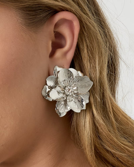Big luxe flower earrings