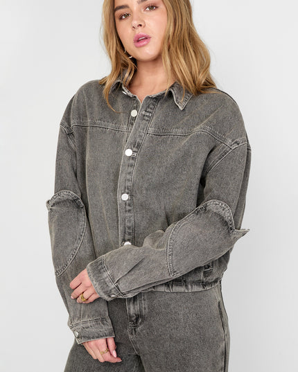 Het hartloze spijkerjack