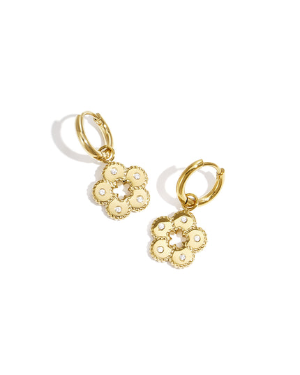 Oorringetjes met steentjes in bloem