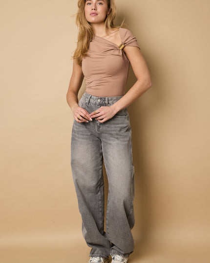 Off-shoulder top goud