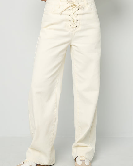 Jeans met vetersluiting