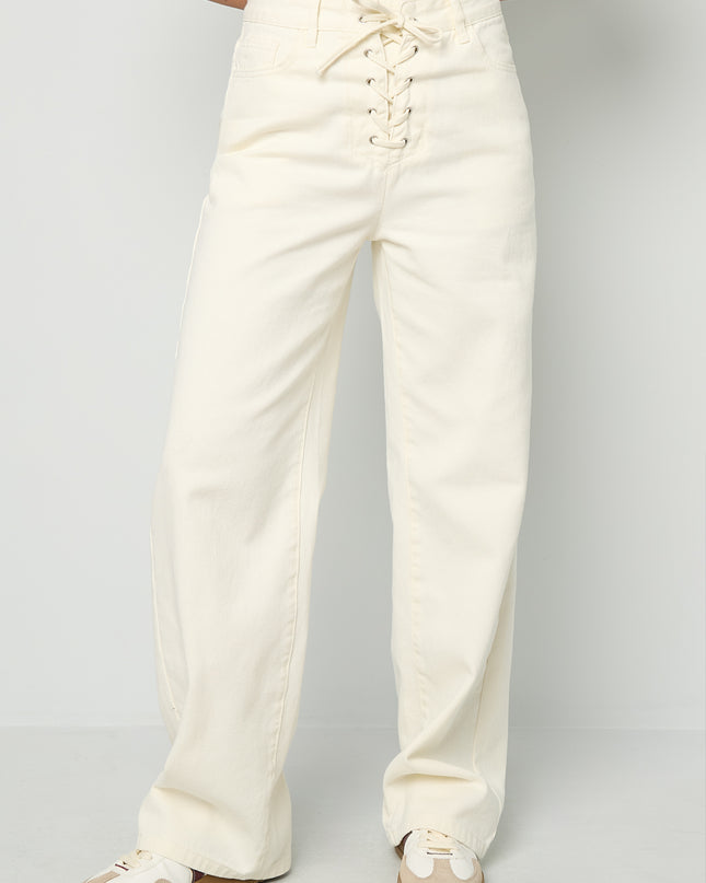Jeans met vetersluiting