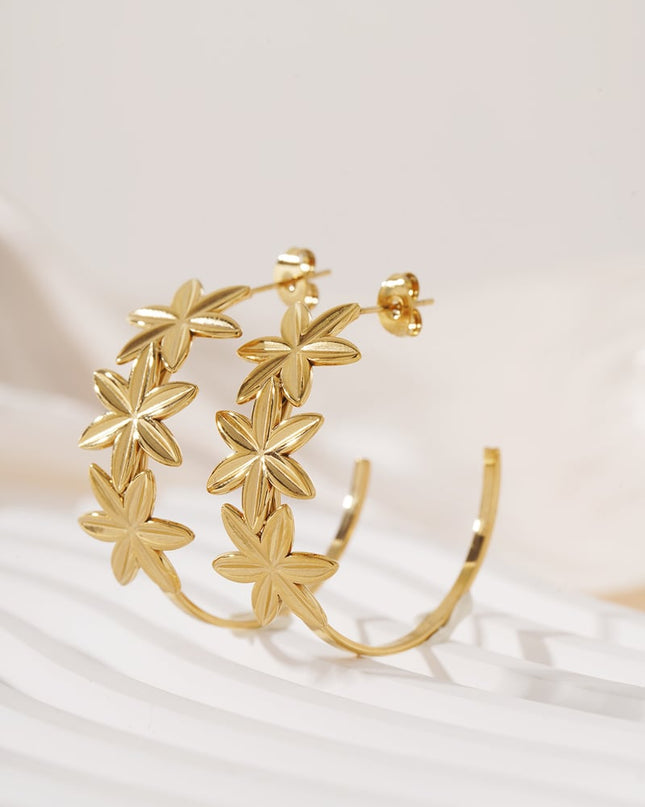 Creolen versierd met bloemen