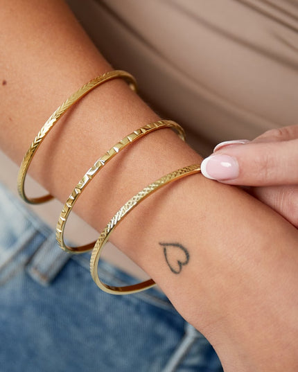 Eenvoudige pijlvormige armband