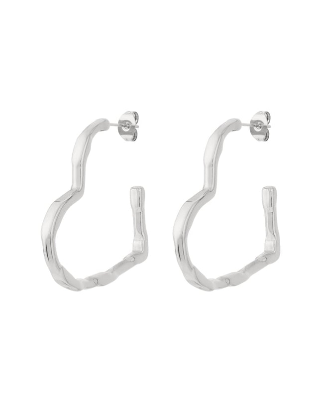 Grote hartvormige oorringen