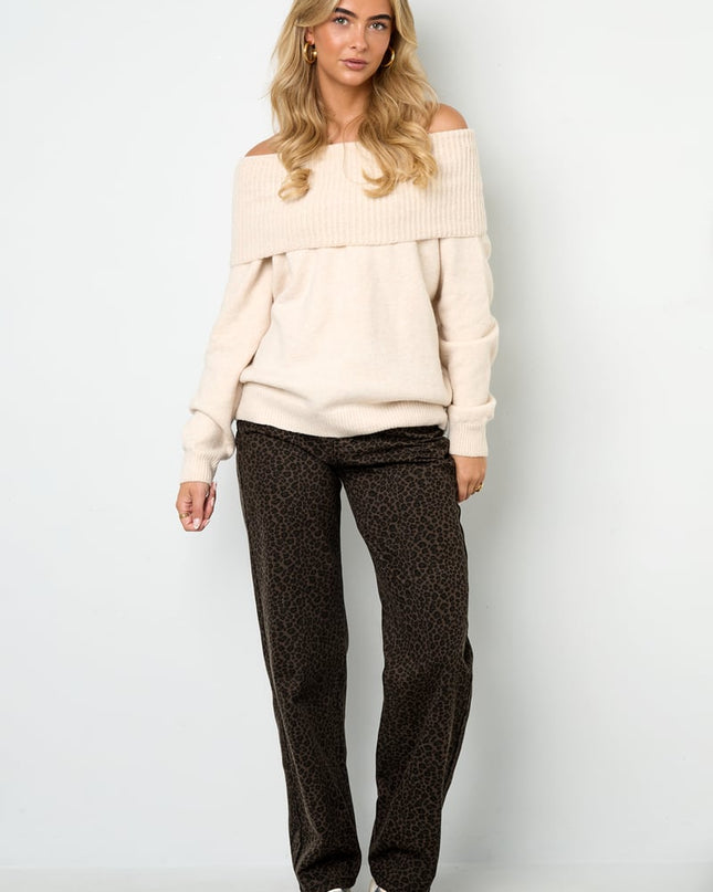 Off the shoulder basic sweater