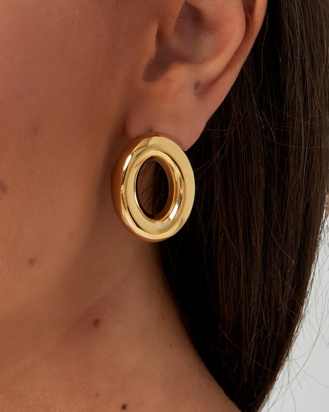 Tijdloze hoepeloorbellen