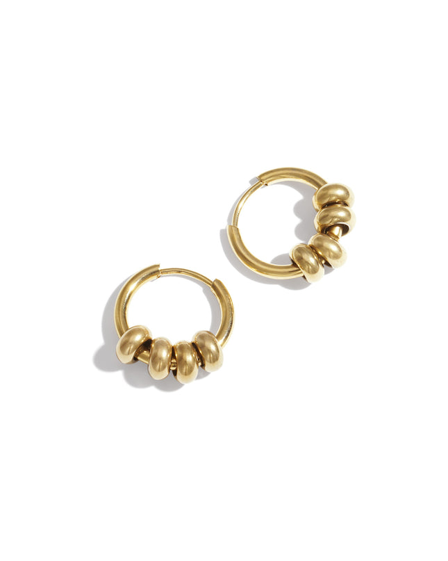 Kleine hoops met kraaltjes